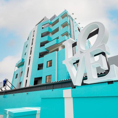 Hotel Love Jewel Kitakyushu Esterno foto
