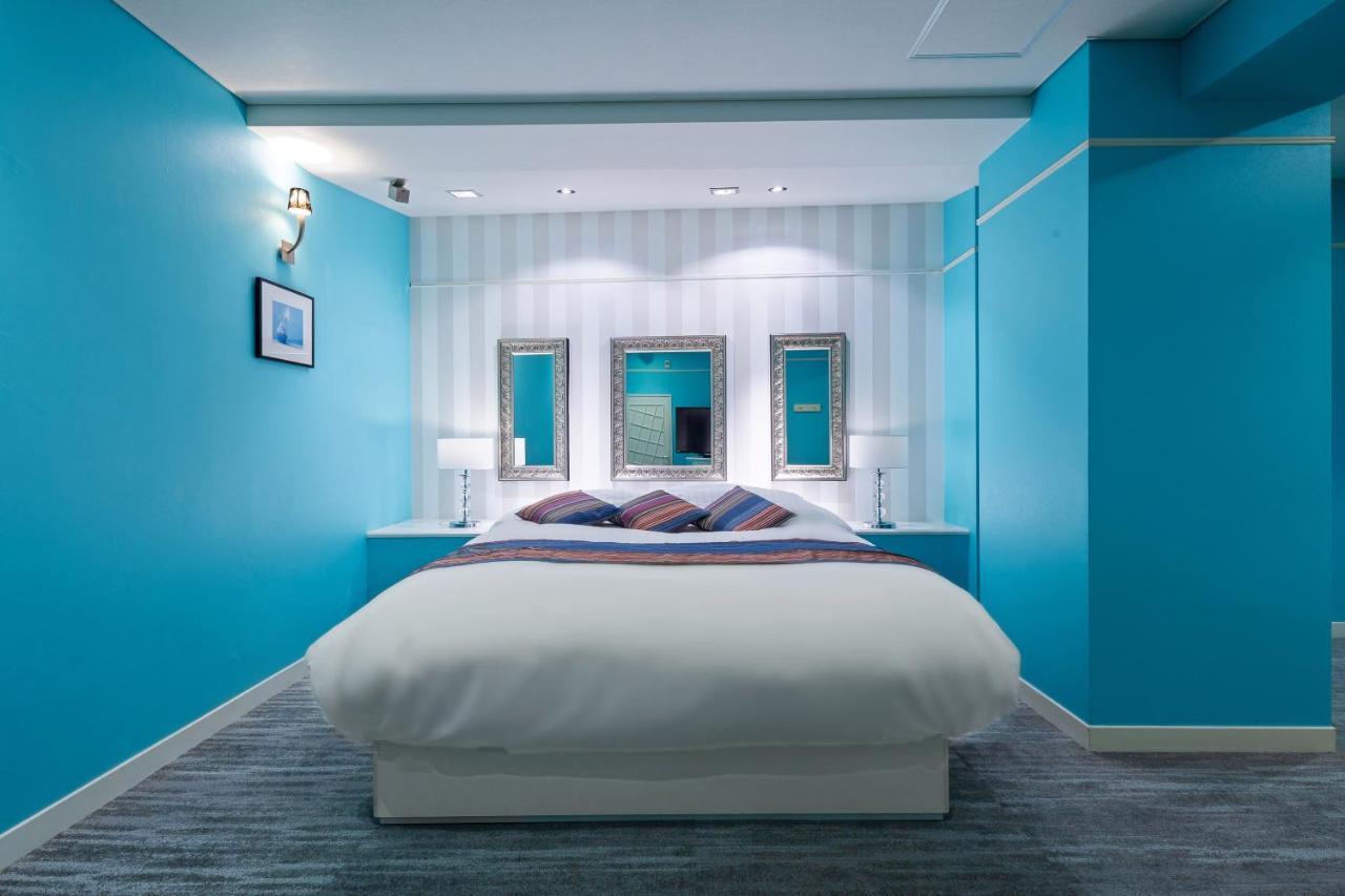 Hotel Love Jewel Kitakyushu Esterno foto